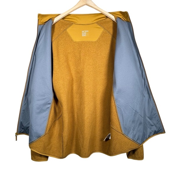 ARC’TERYX Covert Cardigan Mid Layer Jacket in Yukon Heather - Picture 10 of 13